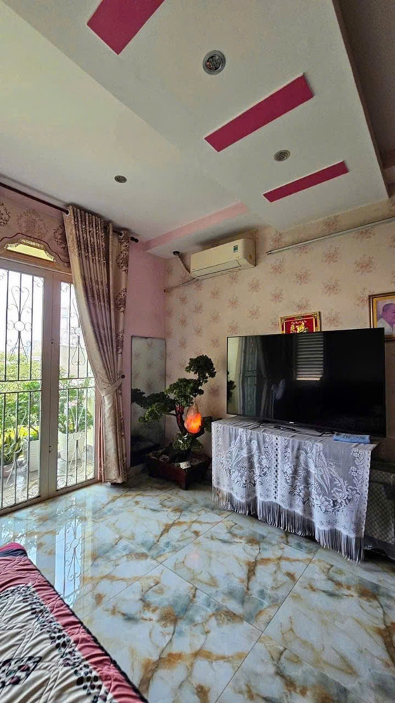 Góc 2 Mặt Tiền – Cổng Khu Biệt Thự Tanimex – 8X25m – Chỉ 8.79 Tỷ