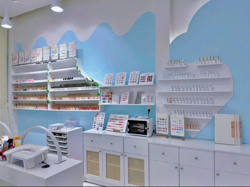 Sang Nhượng Tiệm Nail – Mi – Gội Đầu Dưỡng Sinh - Mặt Tiền Bàu Cát 8 – Tân Bình