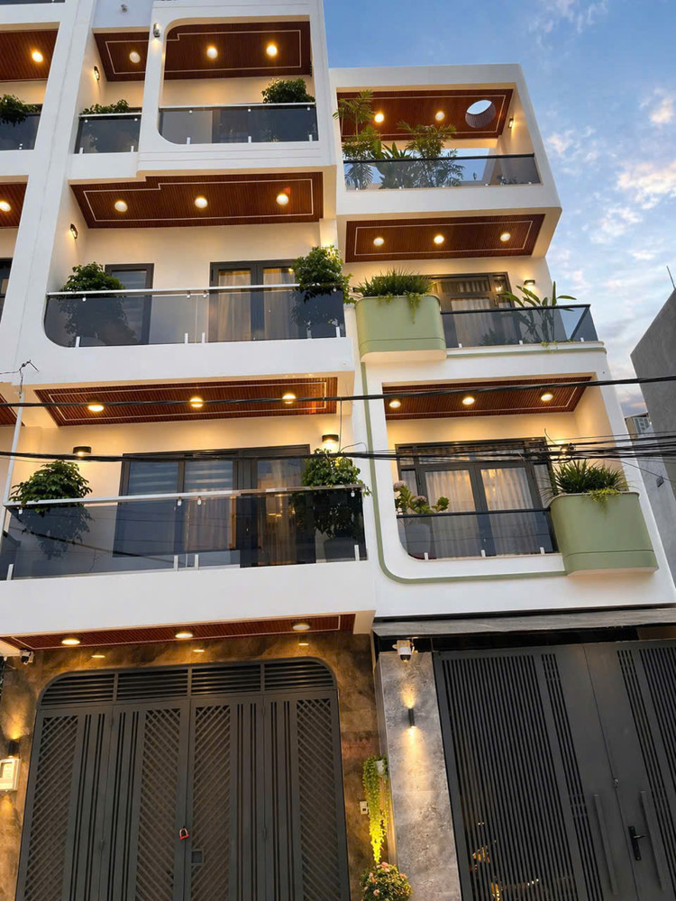 Bán Nhà Mặt Tiền 1 Trệt 1 Lửng 2 Lầu 5X17m Giá 5,8 Tỷ Đường Phạm Thị Tôm