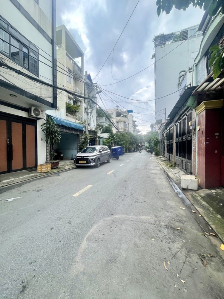 Bán Nhà Lô Góc 2Mt Hẻm 8M Ni Sư Huỳnh Liên - Ngay Bàu Cát, 4X15m, 3 Tầng, Chỉ 10,6 Tỷ