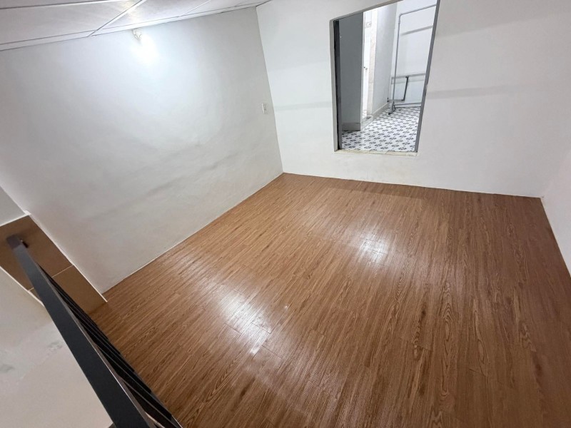 ► 25M Ra Mt Đinh Tiên Hoàng, 32M2, Lửng Đúc 2Pn 2Wc, 2.X Tỷ