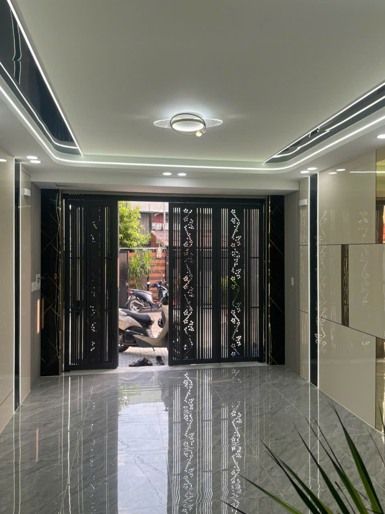 Bán Nhà Mặt Tiền 1 Trệt 1 Lửng 2 Lầu 5X19m Giá 5,8 Tỷ Đường 12M Nhựa Phạm Thị Tôm