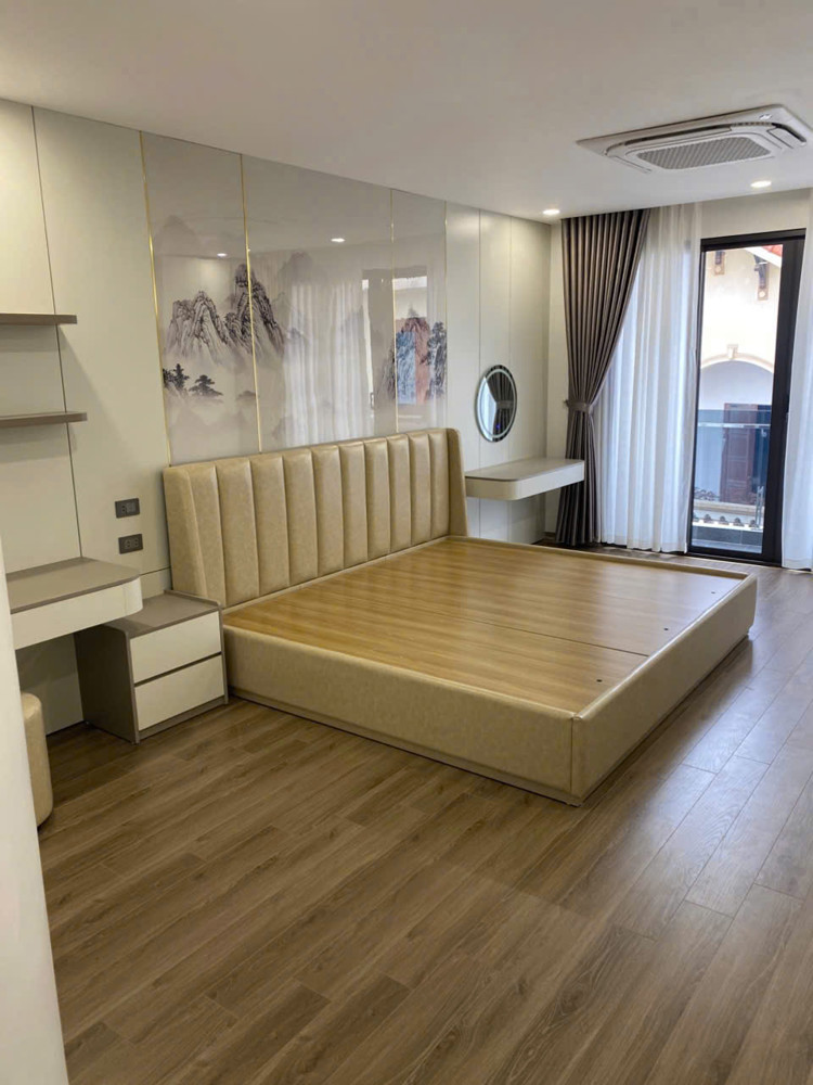 Bán Nhà Mới 100% – Vị Trí Đẹp Long Biên – Gần Cầu Trần Hưng Đạo