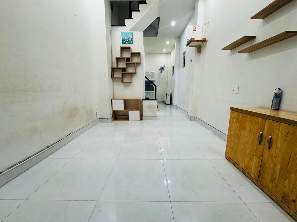 Sân Bay Tsn - Cv Gia Định - 3 Tầng Btct - Hẻm 3G - Khu Dân Trí Cao - 4 Tỷ 9 Thương Lượng