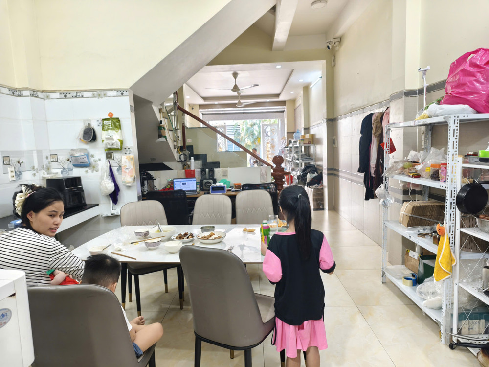 Bán Nhà 3 Tầng Đường Số 16 Linh Trung, Thủ Đức, Tp Hcm. Dt 74M2, 4Pn, Sh, 9.2 Tỷ - 0933125879