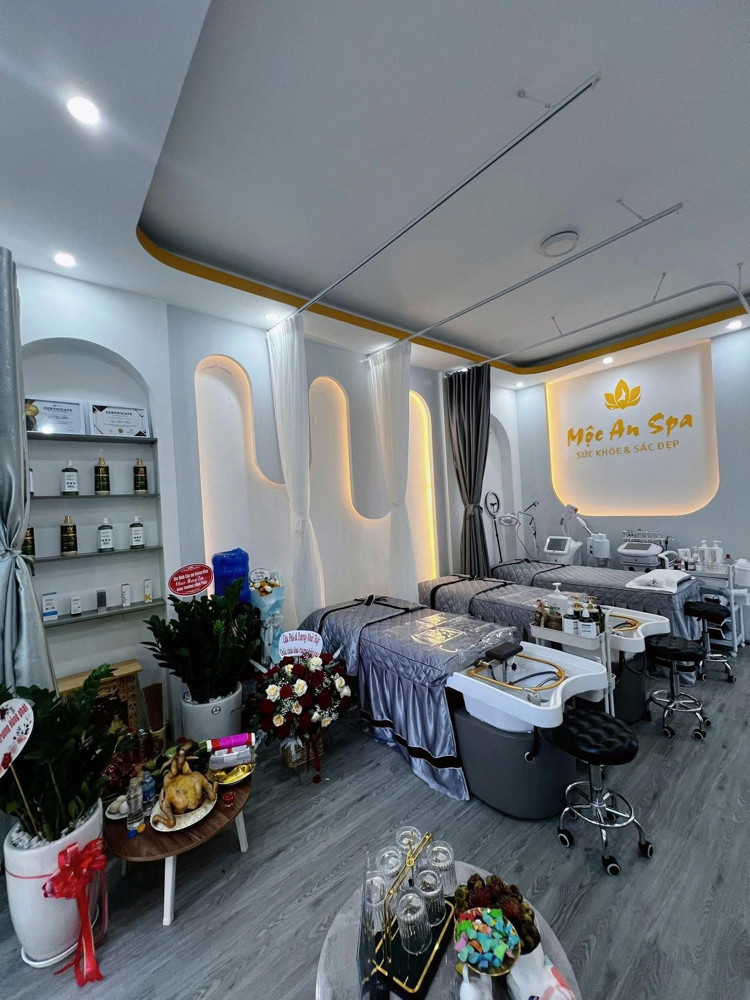 Share Mặt Bằng Ngành Nail Mi Phun Xăm Tại Đống Đà, Hà Nội