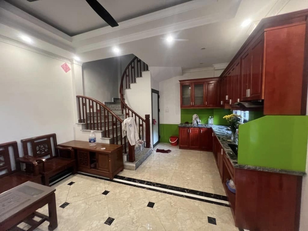 Bán Nhà Vũ Xuân Thiều Long Biên - Vinhome - Nội Thất - Ô Tô Giá Chỉ 5 Tỷ