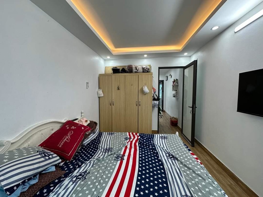 Bán Nhà Sài Đồng Long Biên Hàng Xóm Aeon Vinhome Ô Tô Đỗ Sát Ngày Đêm Chỉ Hơn 6 Tỷ