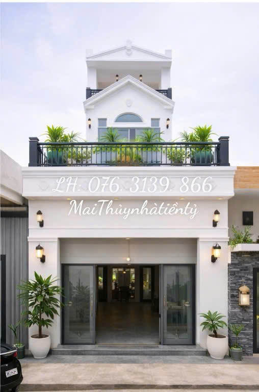 Giá 7. X Tỷ- Htp- Gần Phú Mỹ Hưng- Nhà Mới 4T- Dt 4.8 X 23- Dân Trí- Hoàn Công