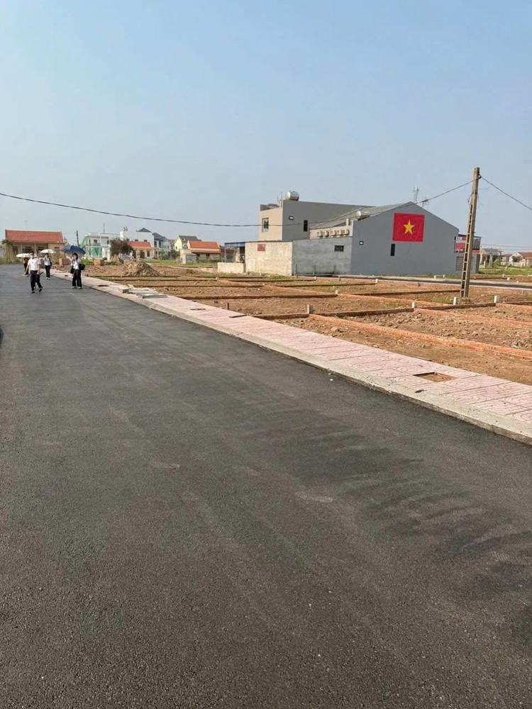 Chỉ Nhỉnh 1,4 Tỷ – Sở Hữu Ngay Lô Đất Sát Biển, Full Thổ Cư, Sổ Đỏ Trao Tay Thông Tin Lô Đất: Gi