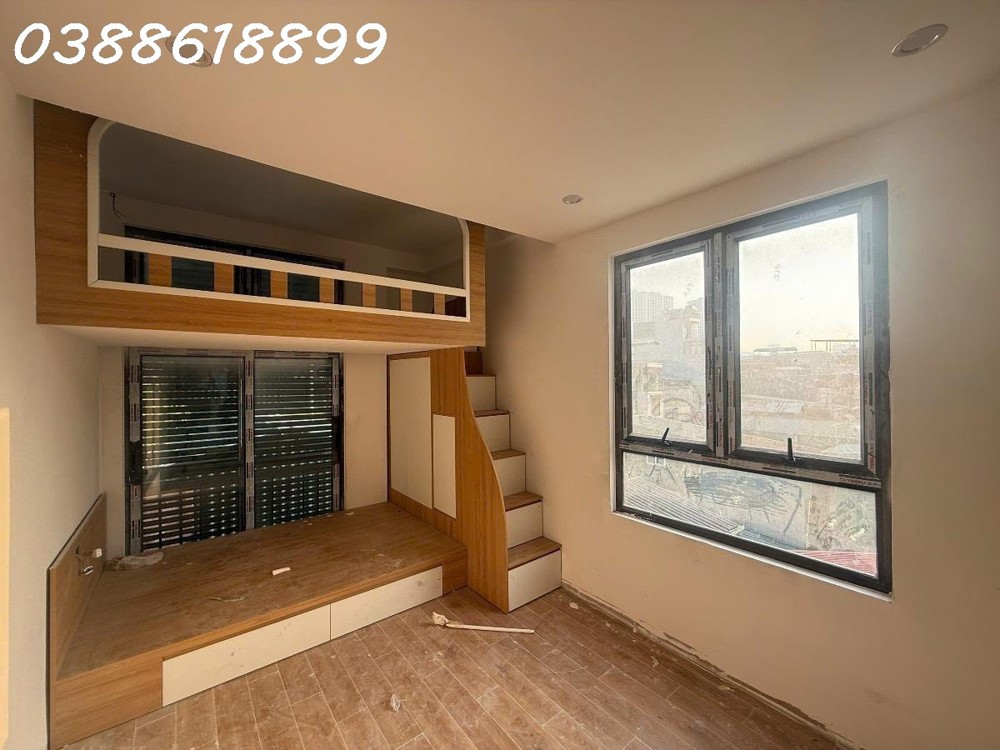 Bán Siêu Phẩm Chdv Nguyễn Ngọc Vũ 98M2 - 7 Tầng Thang Máy - Doanh Thu 150Tr/tháng - Giá 29.9 Tỷ