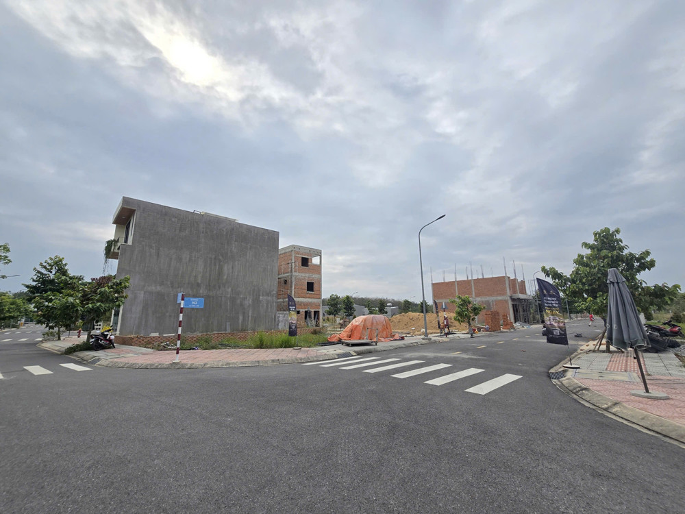 Bán Thu Hồi Vốn Lô Đất Thổ Khu Nhà Ở Thăng Long House Giá 1,65 Tỷ