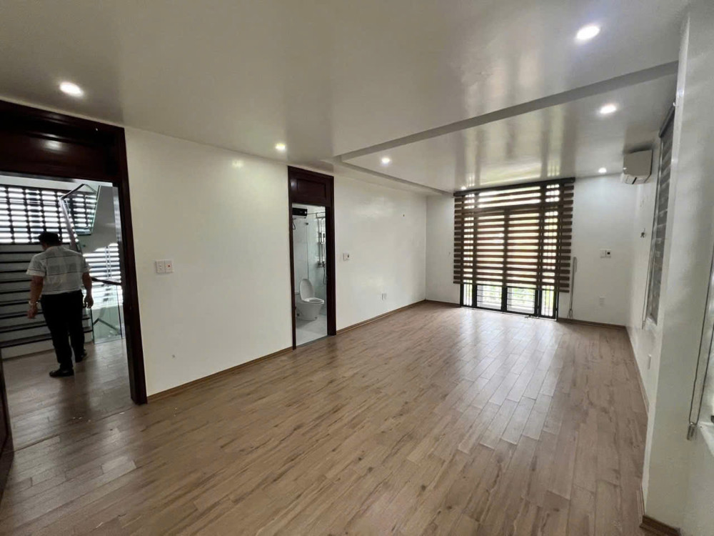 Biệt Thự Mê Linh - Anh Dũng - 290M 3 Tầng - Đường 10M - Gần Cầu Rào