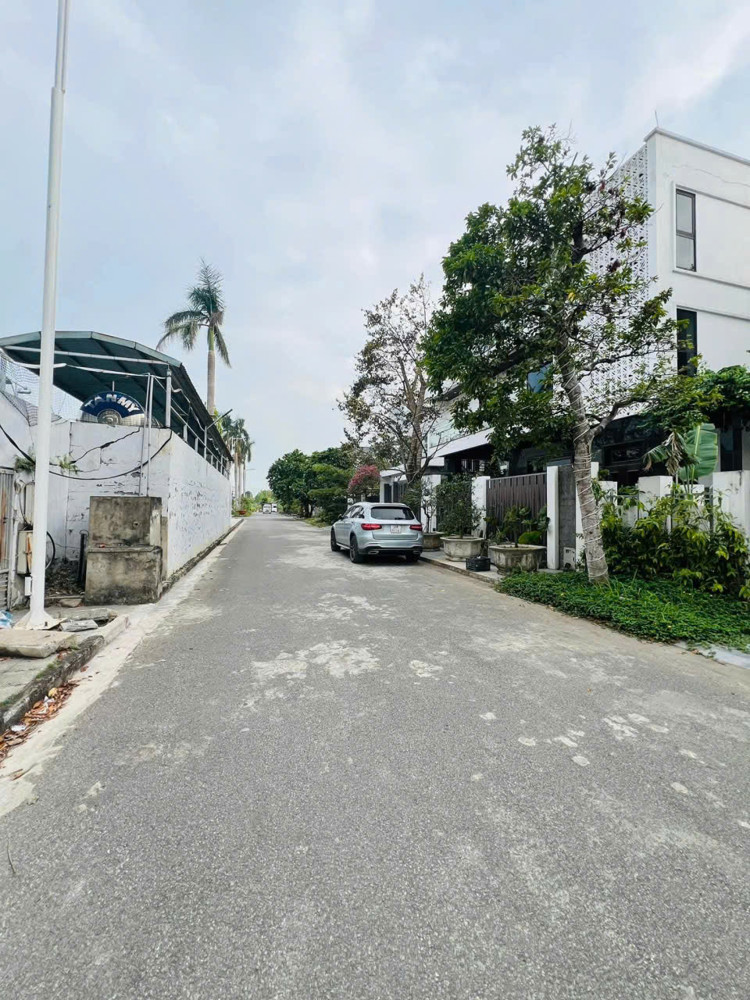 Biệt Thự Mê Linh - Anh Dũng - 290M 3 Tầng - Đường 10M - Gần Cầu Rào