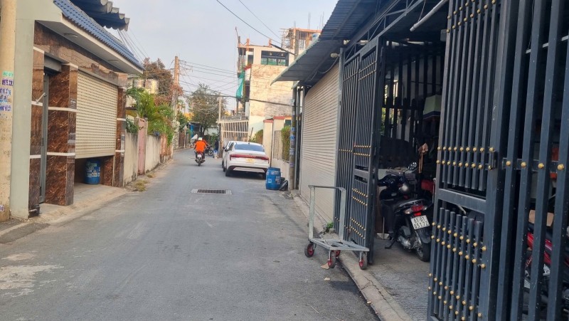 Bán Dãy Trọ Ngay Đhqg Tphcm,Chỉ Tính Giá Đất,Shr Đường 2 Ô Tô,Có Sẵn Dòng Tiền