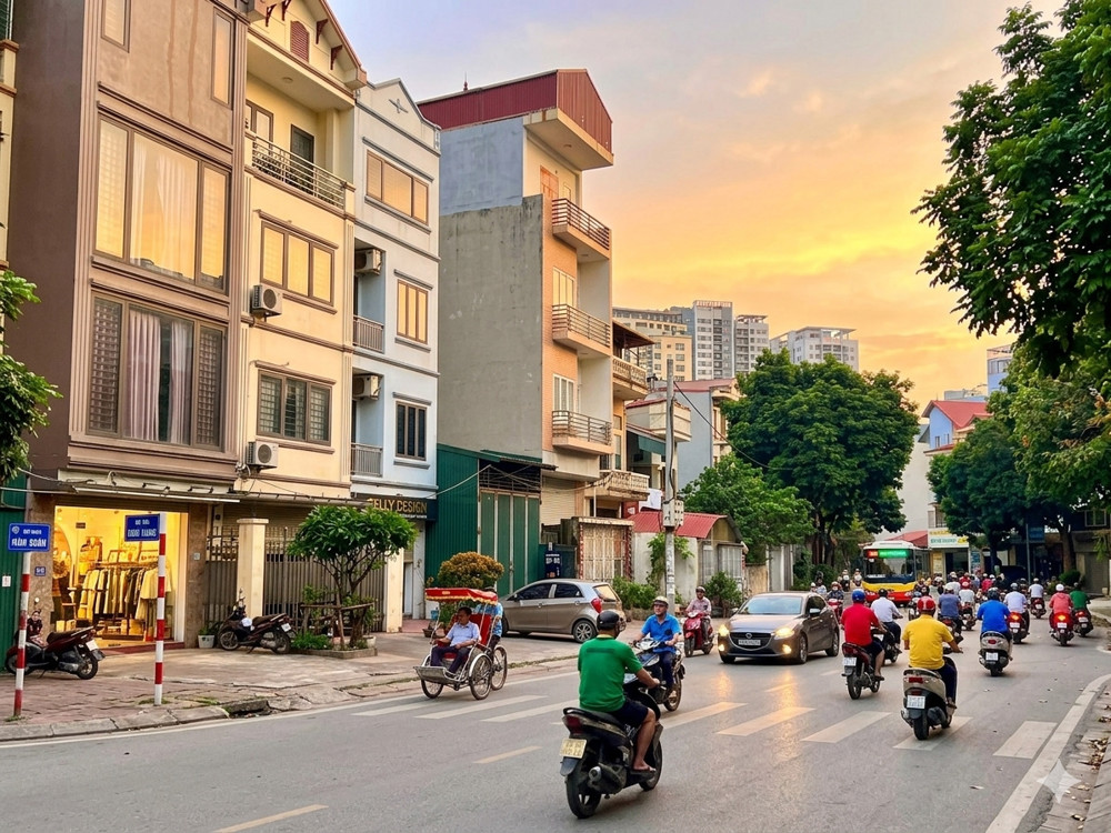 Bán Đát Việt Hưng 50M2- Mt 4M- Vỉa Hè, Ô Tô Tránh- Hơn 10 Tỷ