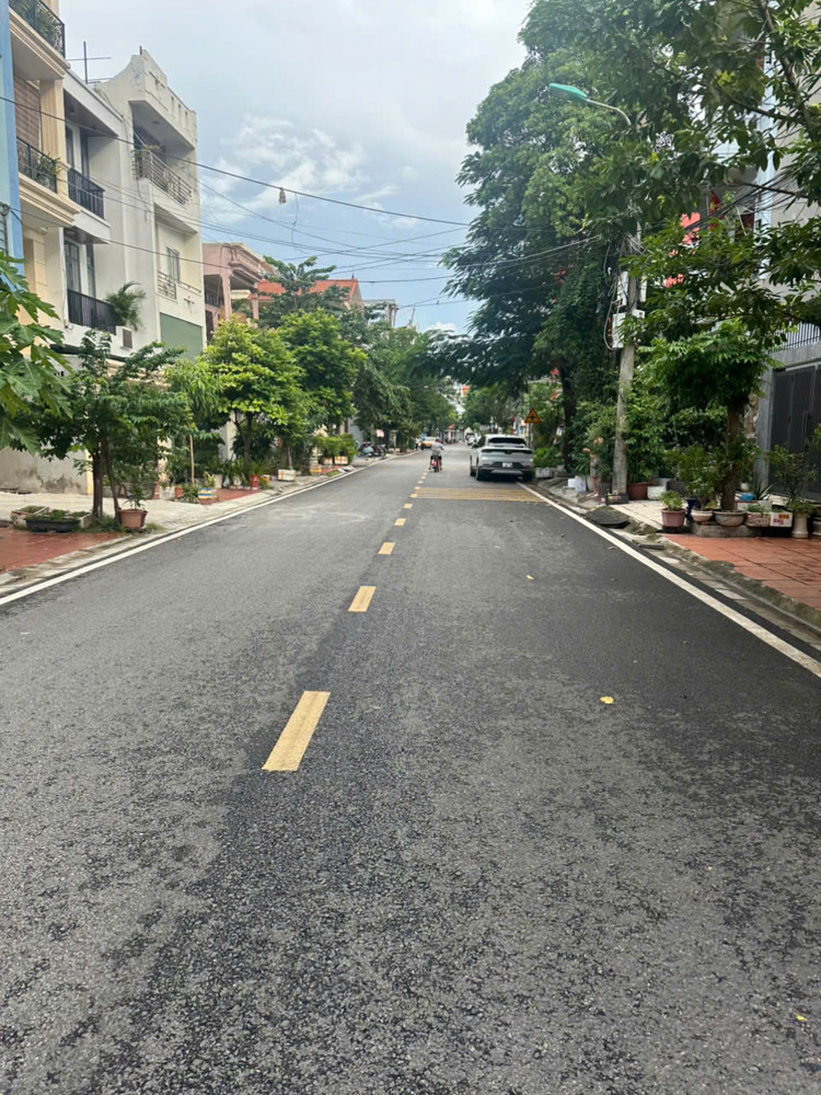 Bán Lô Đất Mặt Đường Đào Nhuận - Ngay Sát Aeon Mall , Hoàng Huy Commencer