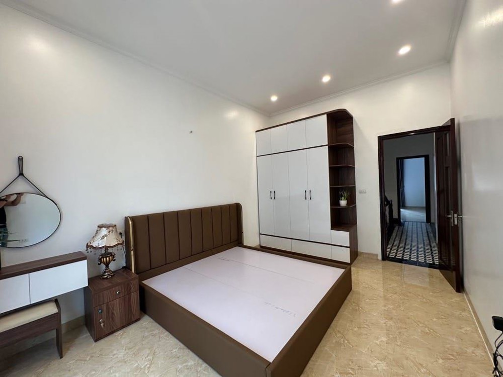 Bán Nhà Sài Đồng Long Biên - Gần Aeon Nội Thất Đẹp - Sát Chợ - Ô Tô Giá Chỉ Hơn 6 Tỷ