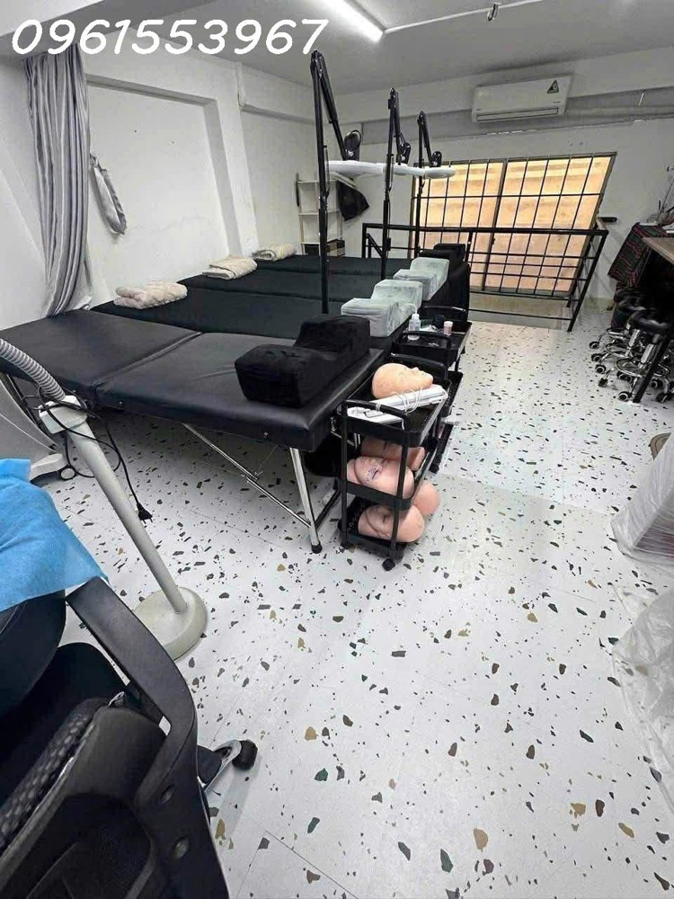 Hồ Chí Minh Share Mặt Bằng Làm Đẹp Trên Lầu Phù Hợp Làm Spa, Phun Xăm, Nối Mi, Chăm Sóc