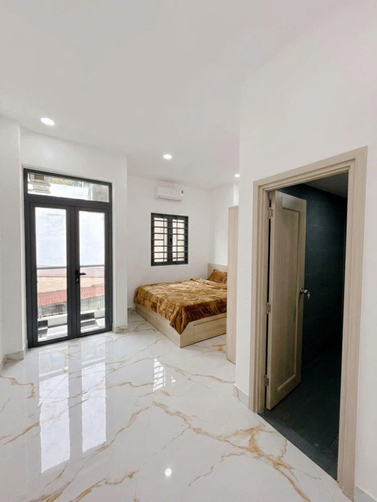 Chỉ 5. X Tỷ- Quận 7- Gần Kcx Tân Thuân - Nhà Mới 3 Tầng - Dt 4.5 X 12- Sổ Riêng