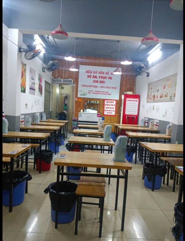 Sang Nhượng Quán Ăn San Tokbokki Khu Chùa Láng, Hà Nội