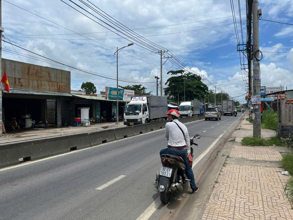 Xưởng Hóc Môn Ngộp Bank – 11.000M² – Mt Đường Container 2 Chiều – Chỉ 190 Tỷ