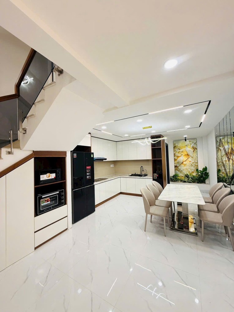 Tân Bình - Xe Hơi Ngủ Trong Nhà - Thang Máy - Nhà Mới Đẹp - Sổ A4 - Hoàn Công Đủ - 63M - Nhỉnh 14 Tỷ