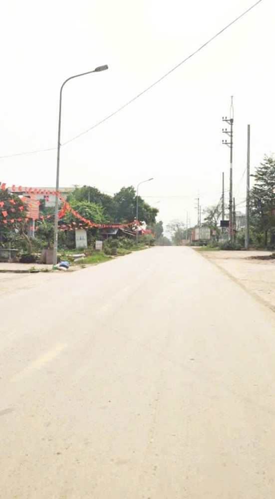 Gia Đình Cần Bán Thửa Đất 100M2 Cạnh Hồ Sinh Thái Thoáng Mát