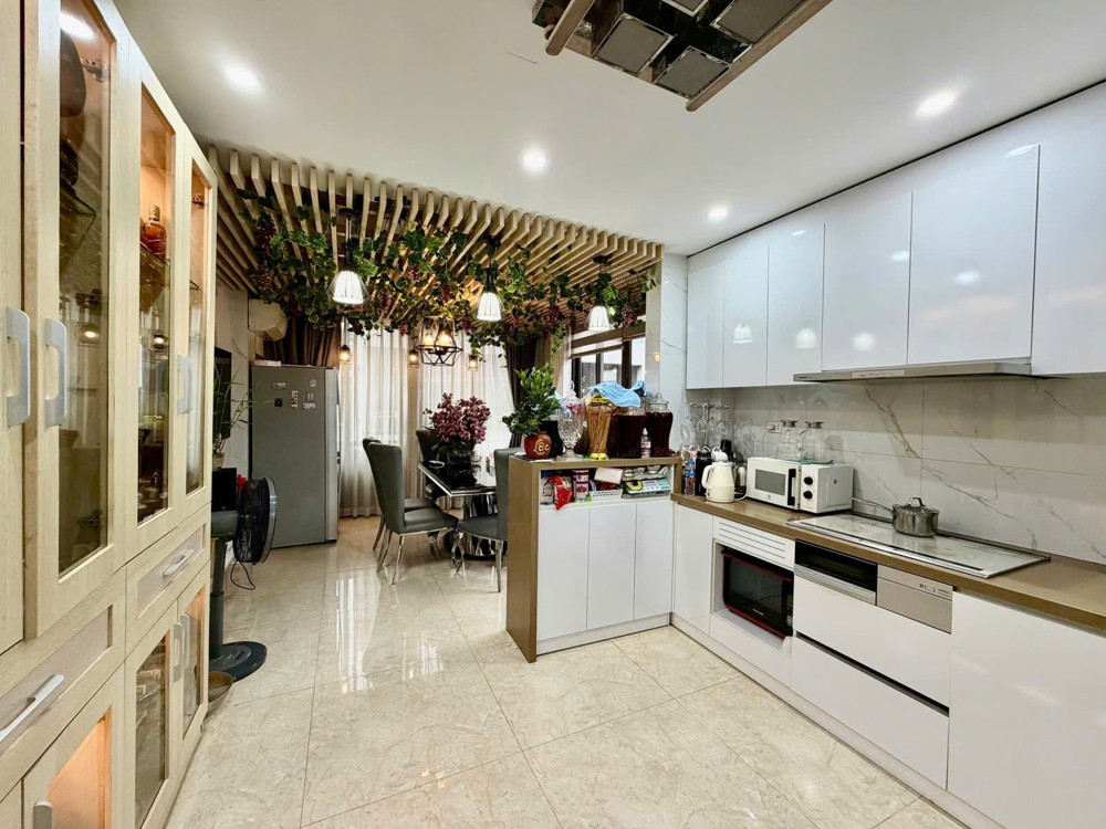 Bán Nhà Siêu Phẩm Xã Đàn – 6 Tầng – Ô Tô Tránh – Kinh Doanh Đỉnh