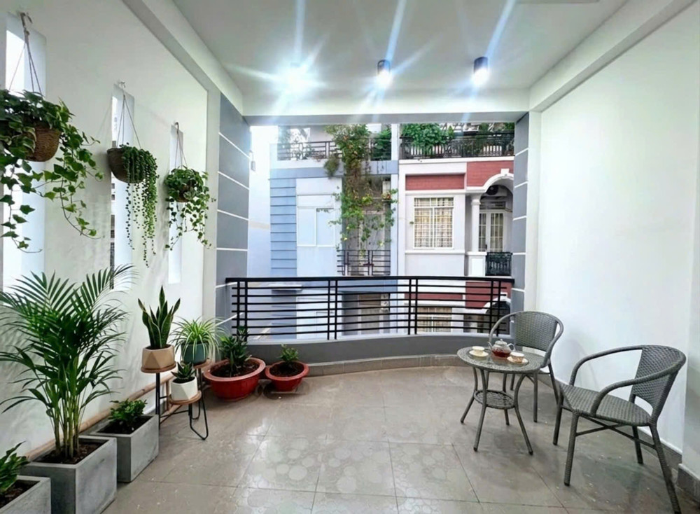 Giảm 230 Triệu- Còn 5. X Tỷ- Quận 7- Gần Chợ Tân Thuận- Nhà Mới 3 Tầng- Dt 44M2- Sổ Riêng