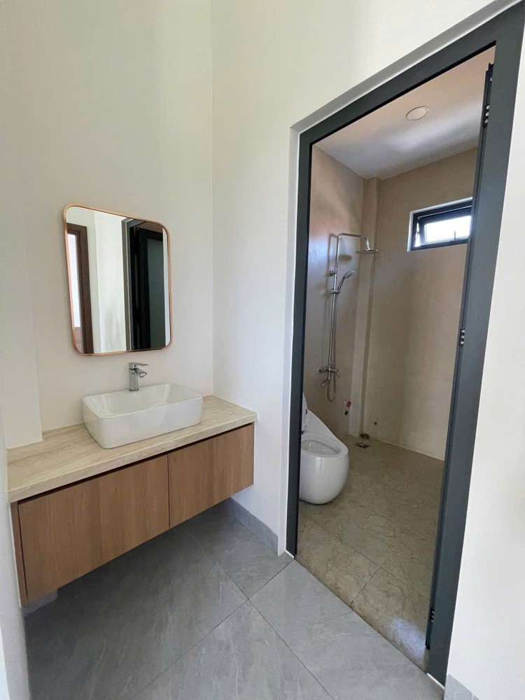 Msp 0704 : Nhà Mới Thiết Kế Hiện Đại – Khu Dân Cư Đông Đúc, Bắc Nha Trang