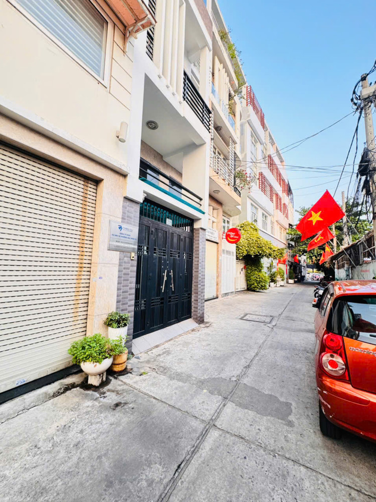 Chính Chủ 0938676685 Bán Nhà Ngang Lớn 9,5M*8m Vuông Đẹp- Nhà 5 Tầng Btct - Ngay Mặt Tiền Xe Tải