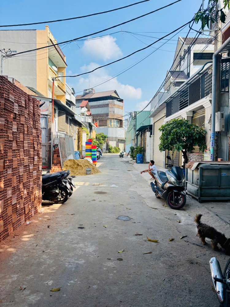 Đất Đẹp- Giá Tốt Chính Chủ Cần Bán Nhanh Lô Đất Tiềm Năng Tại Huyện Hóc Môn Thành Phố Hồ Chí Minh