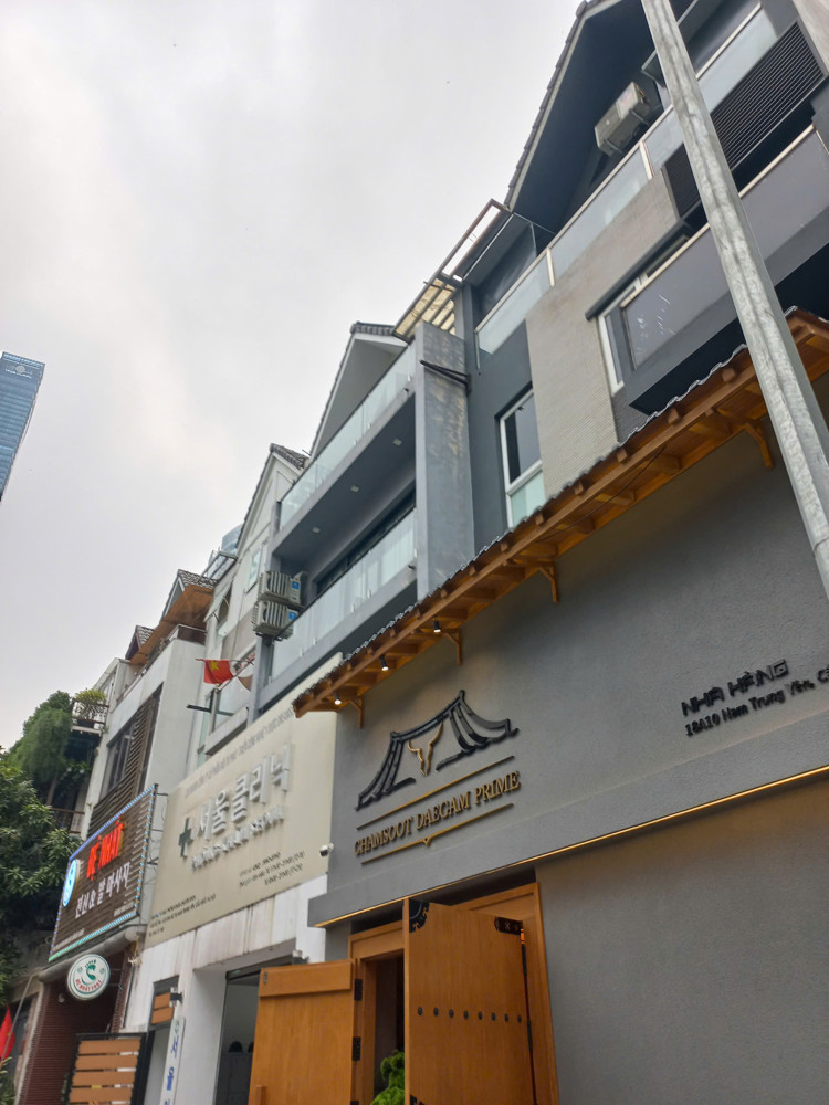 Cho Thuê Nhà Phân Lô Mặt Vườn Hoa Khu A10 Phố Nguyễn Chánh Giá Rẻ