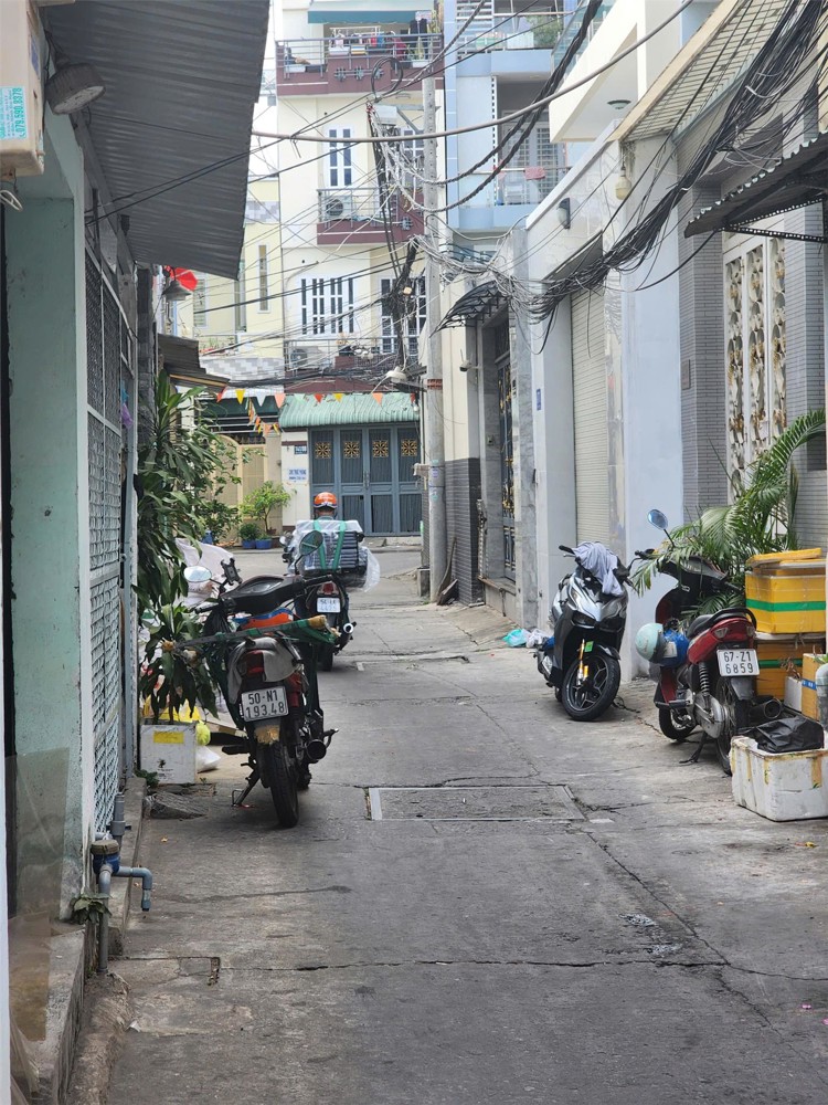 Bán Nhà Nát Hxh Tạ Quang Bửu P4 Quận 8 Tiện Xây Mới Nhỉnh 5 Tỷ 0948769331