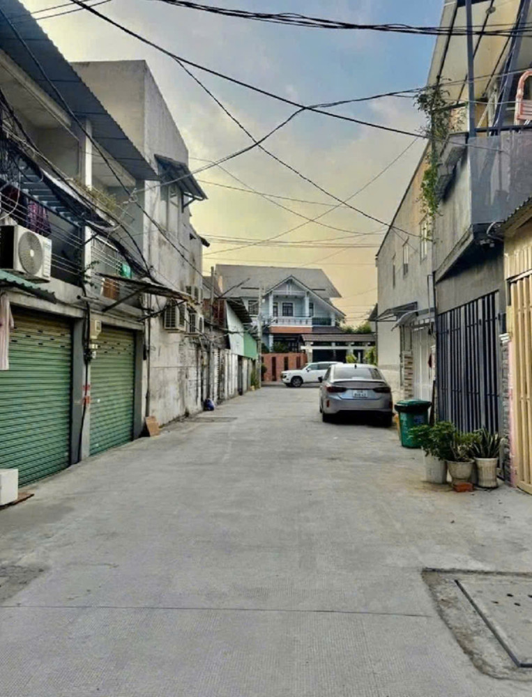 Chỉ 7Ty5 Ngay Kdc Gia Long- Phước Kiển- Đ.xe Tải- 81M2- 3Tầng- Hoan Công Đầy Đủ- Chỉ 7.5Ty