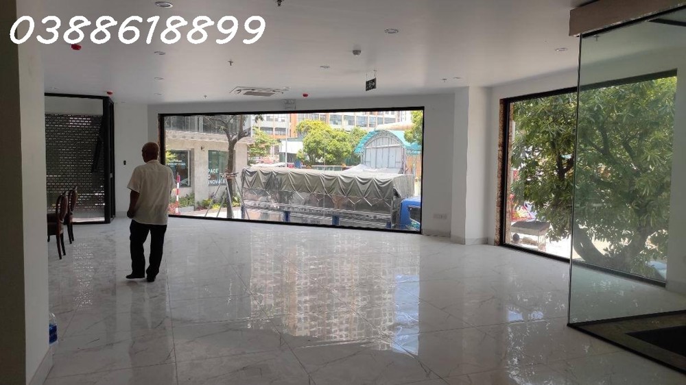 Bán Biệt Thự Nguyễn Xiển - Thanh Xuân - 193M2 - 8T Thang Máy - Mt 20M - Có Hầm - Lô Góc - Vỉa Hè