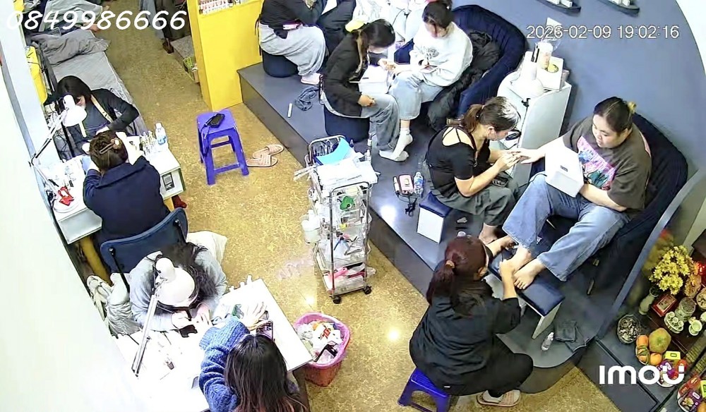 Hà Đông, Hà Nội Sang Gấp Tiệm Nail Mi Gội Khách Sẵn Vào Là Làm