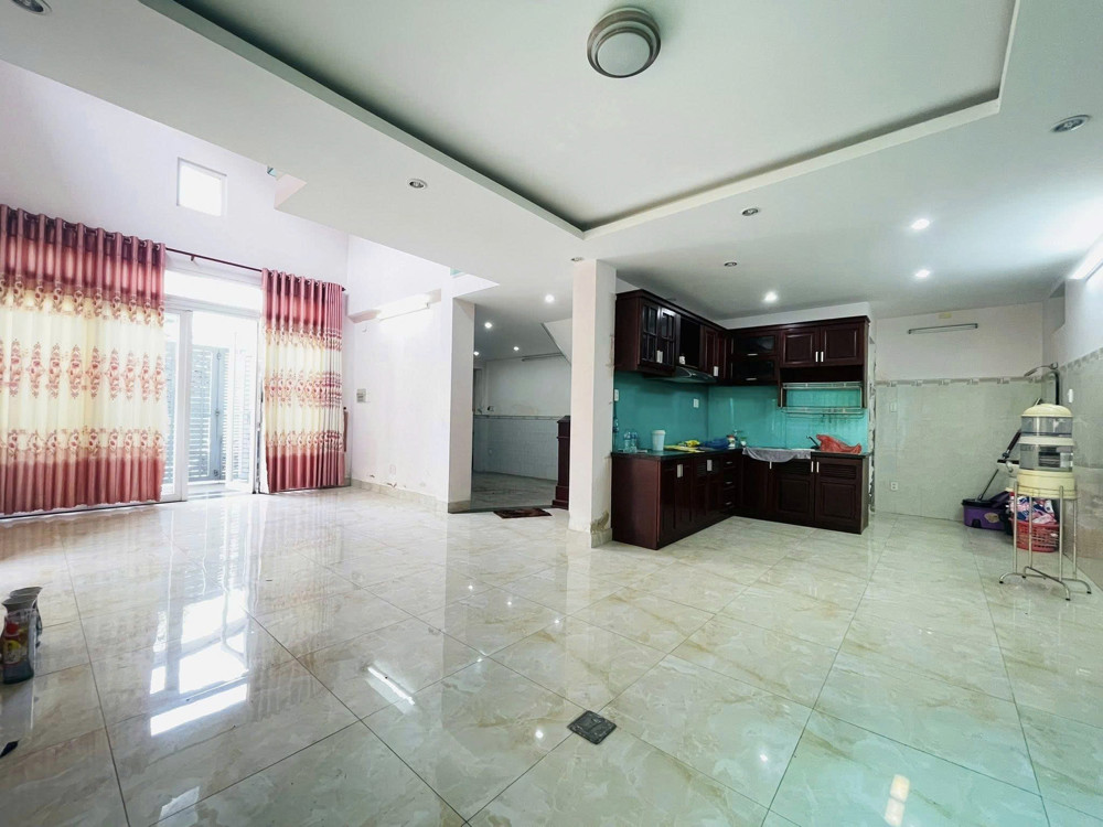 Bán Nhà Biệt Thự - Hẻm 8M Dương Đức Hiền - Dt: 13X12m, 3 Tầng, Cn 150M2, Chỉ 18,5 Tỷ