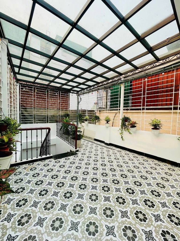 Nhà Đẹp Trung Kính Full Nội Thất Ở Ngay, Chỉ Cách 30M Ra Đường 2.5 Sau Quy Hoạch