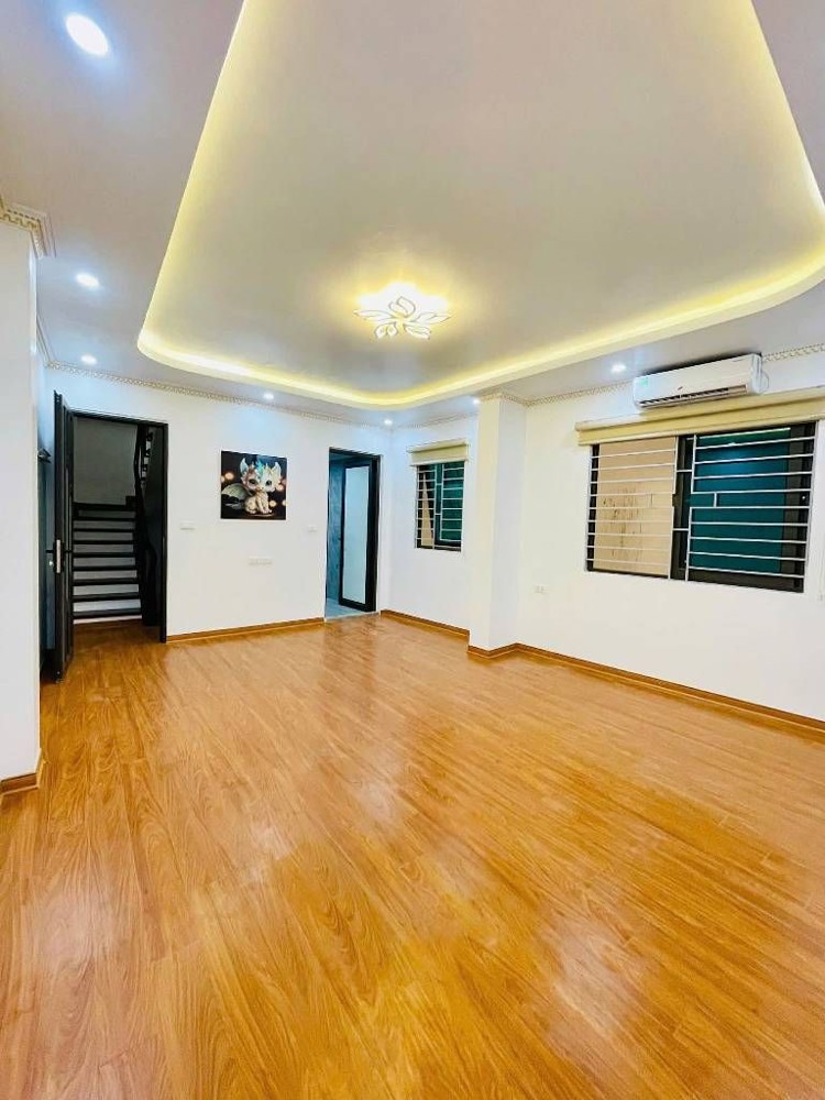 Nhà Đẹp Trung Kính Full Nội Thất Ở Ngay, Chỉ Cách 30M Ra Đường 2.5 Sau Quy Hoạch