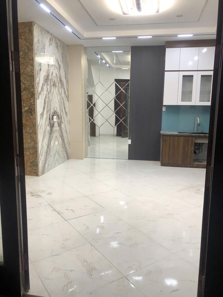 Siêu Phẩm Thái Thịnh – 6 Tầng Thang Máy – 3 Mặt Thoáng