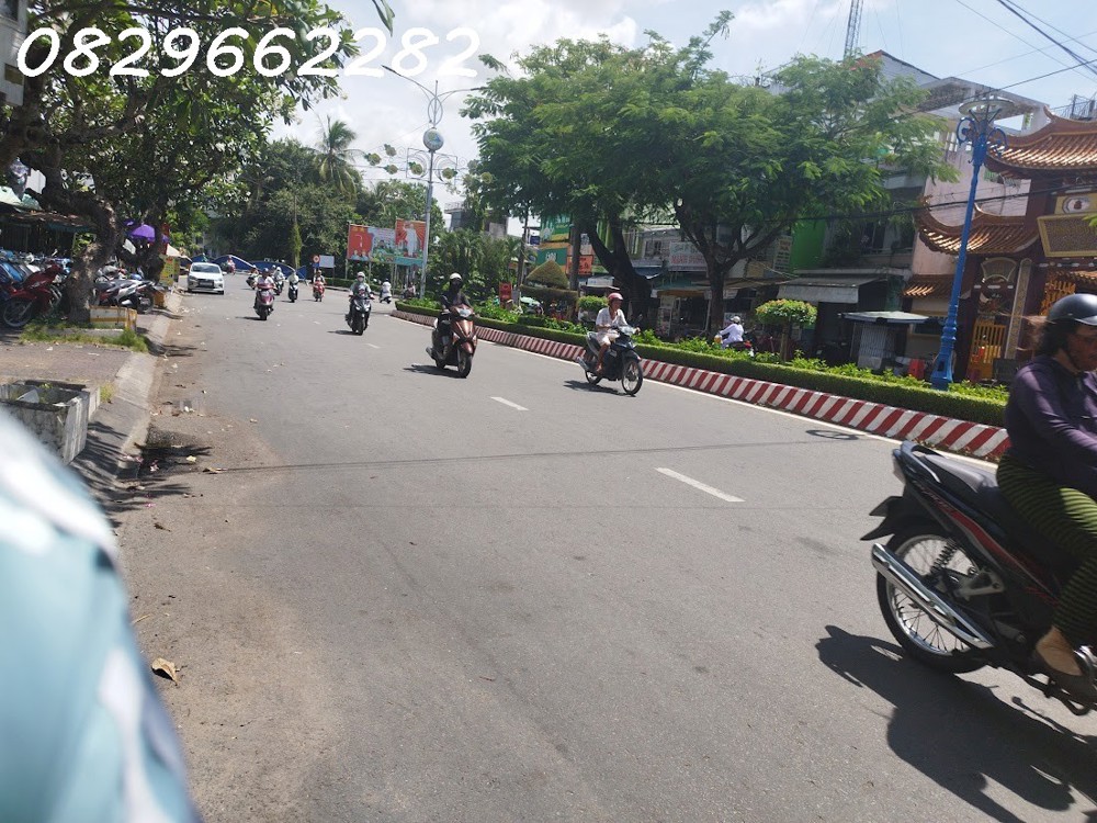 Bán Nhà Mặt Phố Hùng Vương P Sa Đéc. Dt 243M2, 4Pn, 2 Tầng