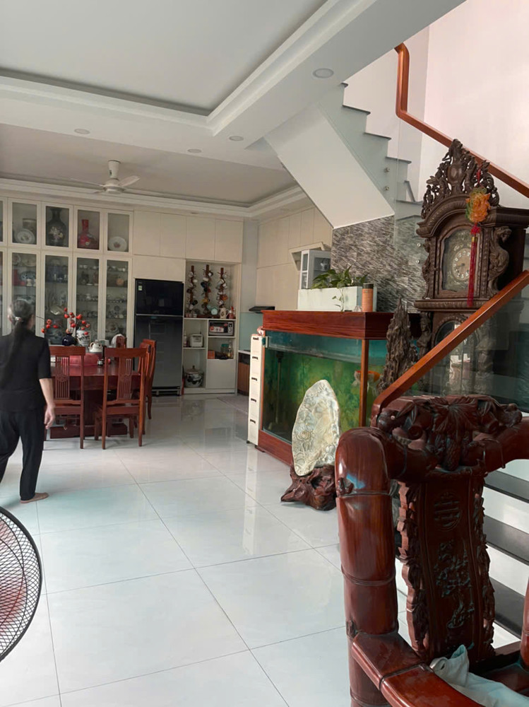 Mặt Tiền Trung Mỹ – Ngang 10M – 2 Lầu – Đang Cho Thuê – Chỉ 15 Tỷ