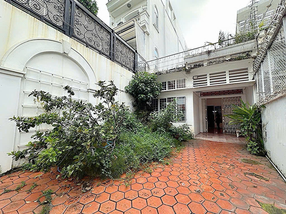 Bán Biệt Thự 2 Tầng Đường Võ Thị Sáu, Quận 1 - Ngang Hiếm 7,9M*26m - Chính Chủ 1 Đời Xưa