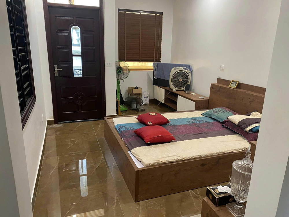 Cho Thuê Nguyên Căn Tây Sơn, Ô Tô Đỗ Cửa, Kinh Doanh, Nội Thất 33M 4T 15Tr 0903258273