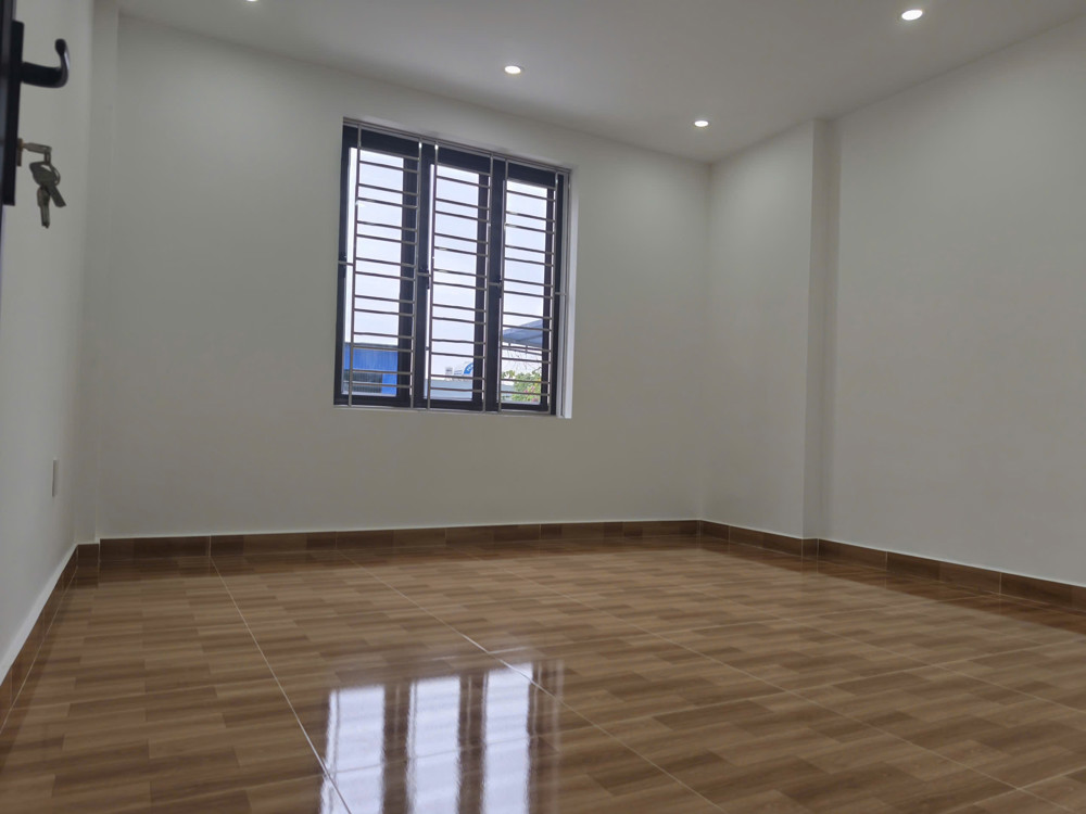 Bán Nhà 4 Tầng Ngõ 358 Đà Nẵng – Ô Tô Đỗ Cửa – Ngõ Thông – Giá 3,95 Tỷ