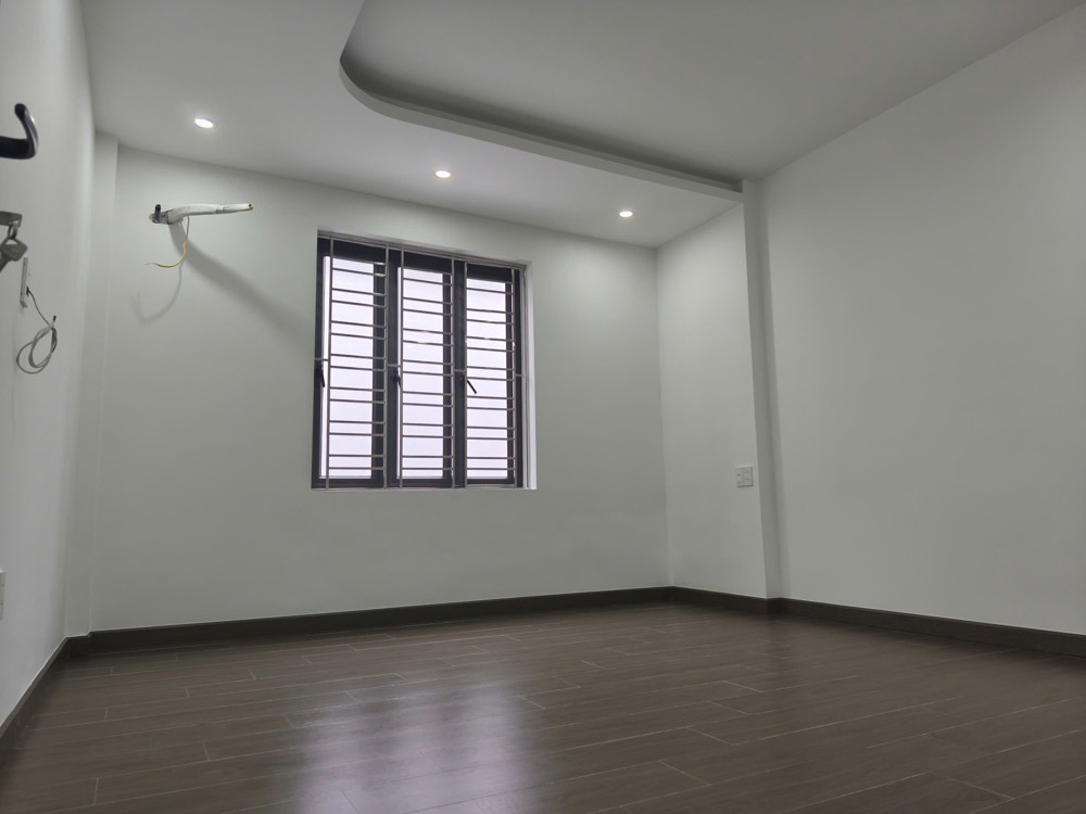 Bán Nhà 4 Tầng Ngõ 358 Đà Nẵng – Ô Tô Đỗ Cửa – Ngõ Thông – Giá 3,95 Tỷ