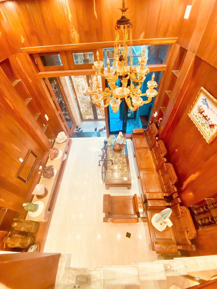 Nhà Đẹp Thiết Kế Tỉ Mỉ - Khung Gỗ Đỏ - 5 Tầng - Oto Đỗ Cửa - Nội Thất Giá Trị Cao - Nhĩnh 8 Tỷ (Tl)