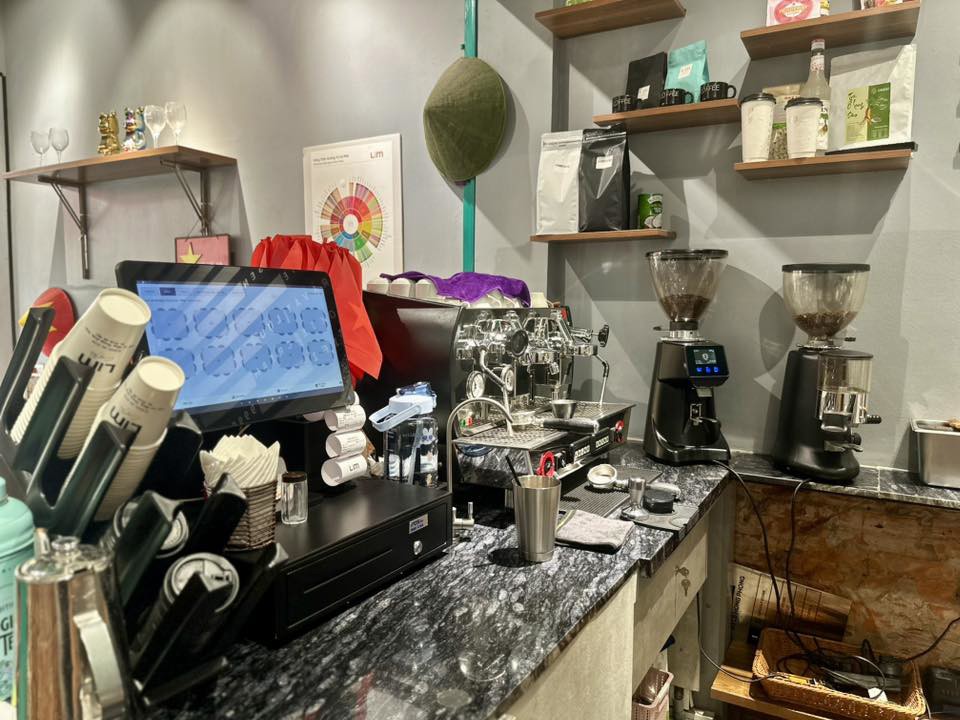 Chính Chủ Sang Nhượng Quán Cafe – 93 Lê Hồng Phong, Hà Nội Tại Tầng 1 Và Cho Thuê Văn Phòng